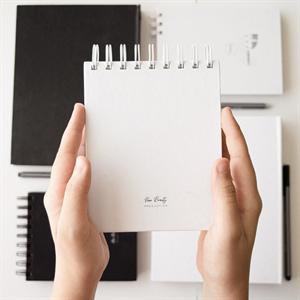 دفتریادداشت 100برگ سایز14*12 سیم ازبالاجلدسخت( کاغذسفید) برگ سری پیور بیوتی کد71515